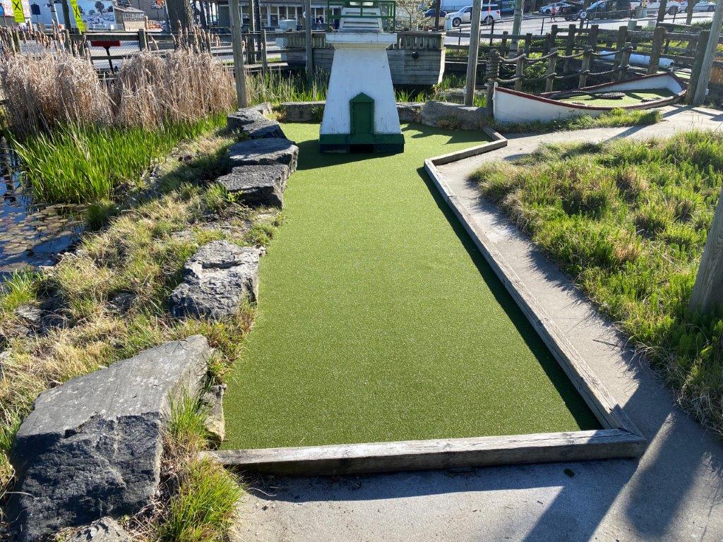 mini putt course